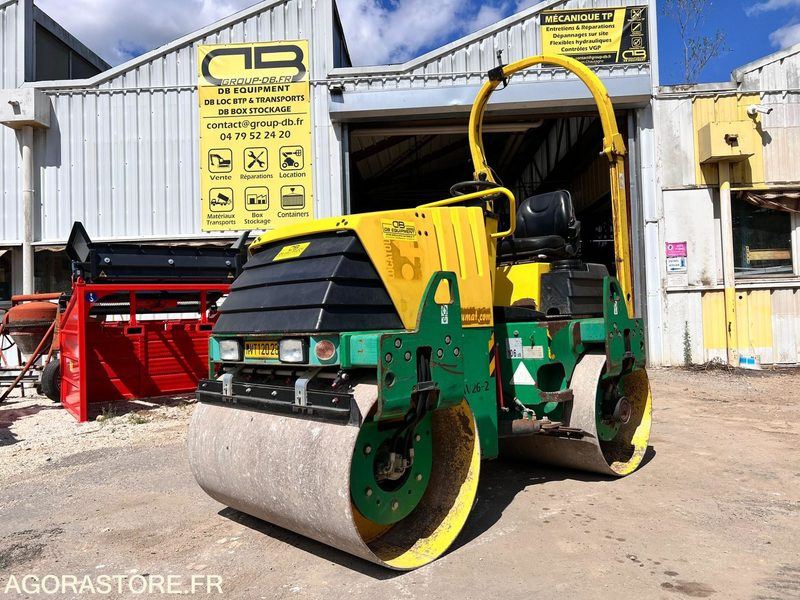 COMPACTEUR AMMANN AV26-2 ROULEAU TANDEM VIBRANT ARTICULÉ - ANNÉE 2008 - 1765 H - Máy lăn: hình 1 COMPACTEUR AMMANN AV26-2 ROULEAU TANDEM VIBRANT ARTICULÉ - ANNÉE 2008 - 1765 H - Máy lăn: hình 1