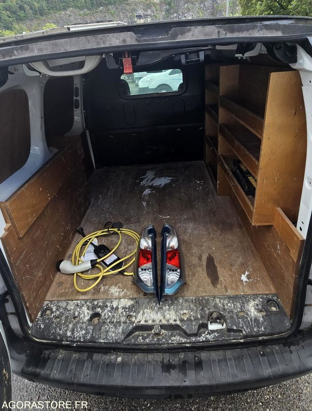 CW 545 LD - Renault Kangoo Express ZE (Electrique) - Xe van nhỏ gọn, Xe van điện: hình 5 CW 545 LD - Renault Kangoo Express ZE (Electrique) - Xe van nhỏ gọn, Xe van điện: hình 5