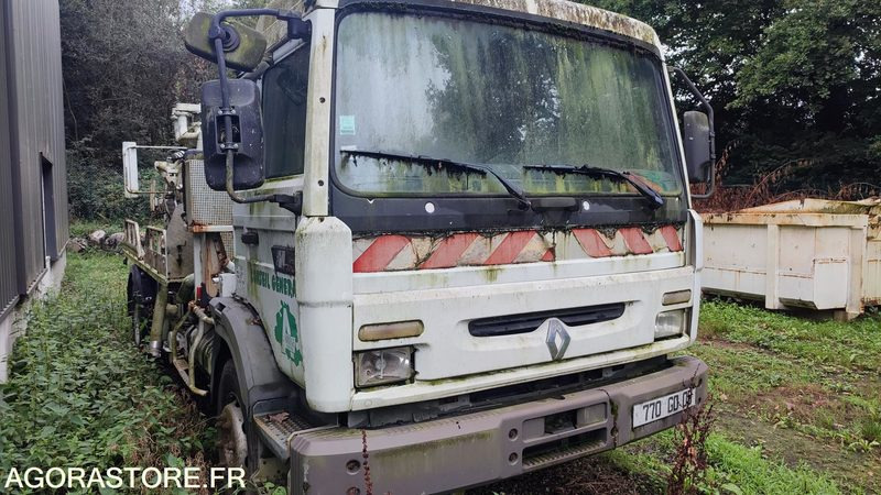 Camion Hydrocureur Renault - Xe tải chân không: hình 2 Camion Hydrocureur Renault - Xe tải chân không: hình 2