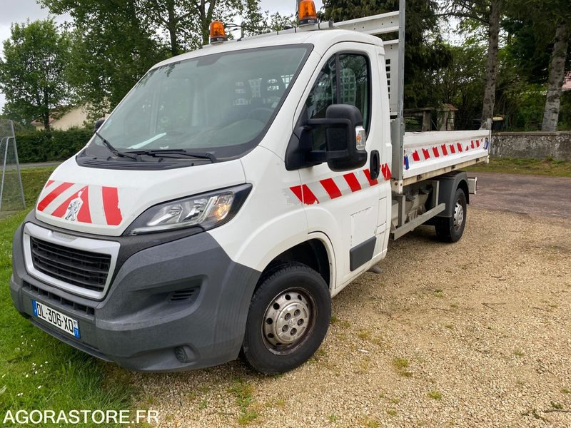Camion benne Peugeot BOXER - 2014 - 70 000km - Xe ben nhỏ: hình 1 Camion benne Peugeot BOXER - 2014 - 70 000km - Xe ben nhỏ: hình 1