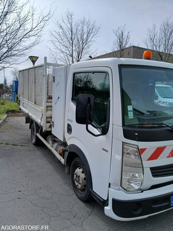 Camion benne RENAULT MAXITY - 310362 km - 2007 - Xe ben nhỏ: hình 1 Camion benne RENAULT MAXITY - 310362 km - 2007 - Xe ben nhỏ: hình 1