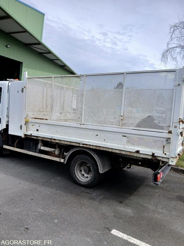Camion benne RENAULT MAXITY - 310362 km - 2007 - Xe ben nhỏ: hình 3 Camion benne RENAULT MAXITY - 310362 km - 2007 - Xe ben nhỏ: hình 3