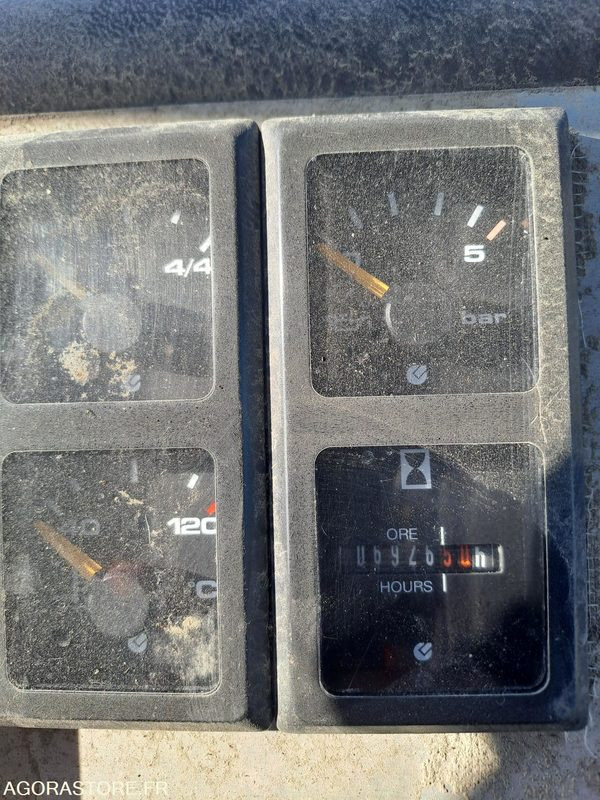 Chargeuse AHLMANN AS200 - 1999 / 6926 HEURES (MMF818/MD351) - Máy ủi: hình 5 Chargeuse AHLMANN AS200 - 1999 / 6926 HEURES (MMF818/MD351) - Máy ủi: hình 5