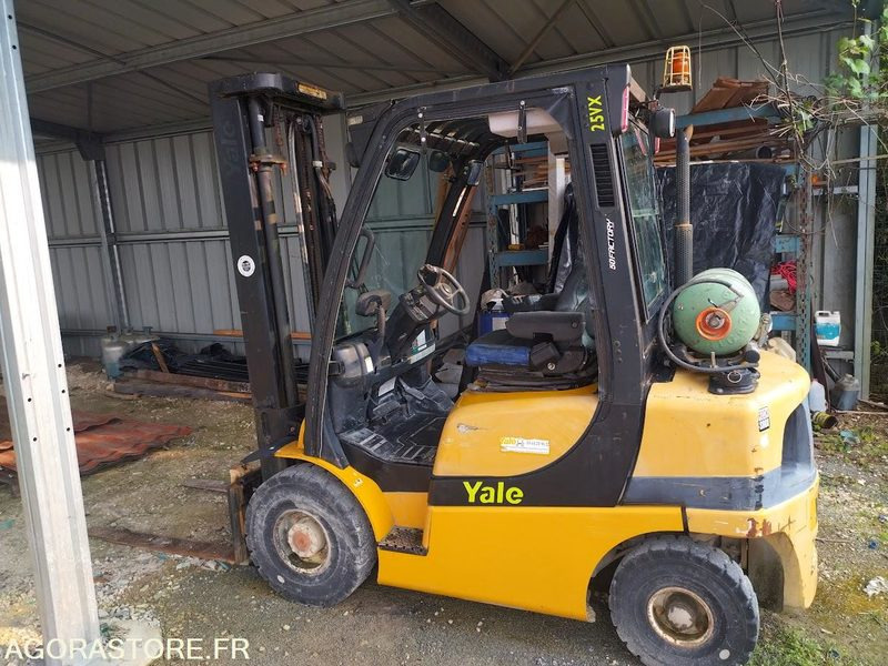 Chariot Élévateur YALE GLP25VX (2007) - Pour Pièces ou Réparation - Xe nâng gas: hình 1 Chariot Élévateur YALE GLP25VX (2007) - Pour Pièces ou Réparation - Xe nâng gas: hình 1