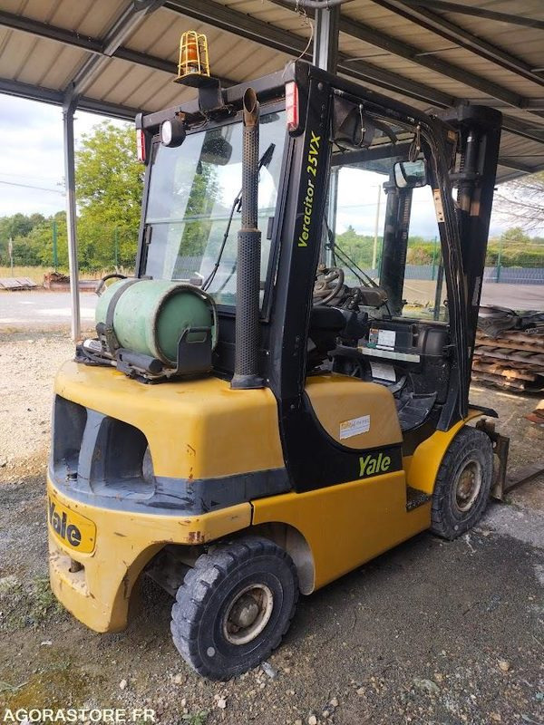 Chariot Élévateur YALE GLP25VX (2007) - Pour Pièces ou Réparation - Xe nâng gas: hình 3 Chariot Élévateur YALE GLP25VX (2007) - Pour Pièces ou Réparation - Xe nâng gas: hình 3