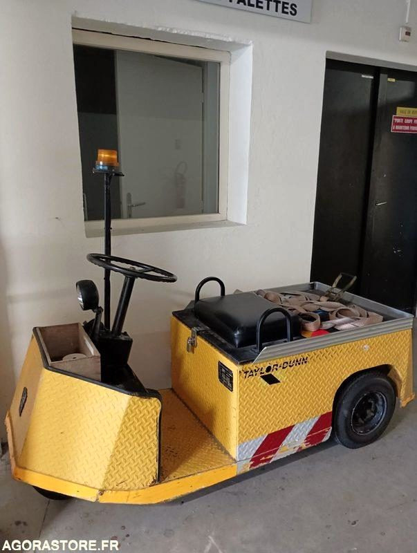 Chariot électrique TAYLOR DUNN - Bon état - 2010 - Xe cày kéo: hình 1 Chariot électrique TAYLOR DUNN - Bon état - 2010 - Xe cày kéo: hình 1