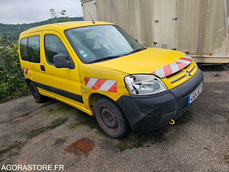 Citroën Berlingo - 2004 - 373983km - 4604WZ76 - Xe hơi: hình 2 Citroën Berlingo - 2004 - 373983km - 4604WZ76 - Xe hơi: hình 2