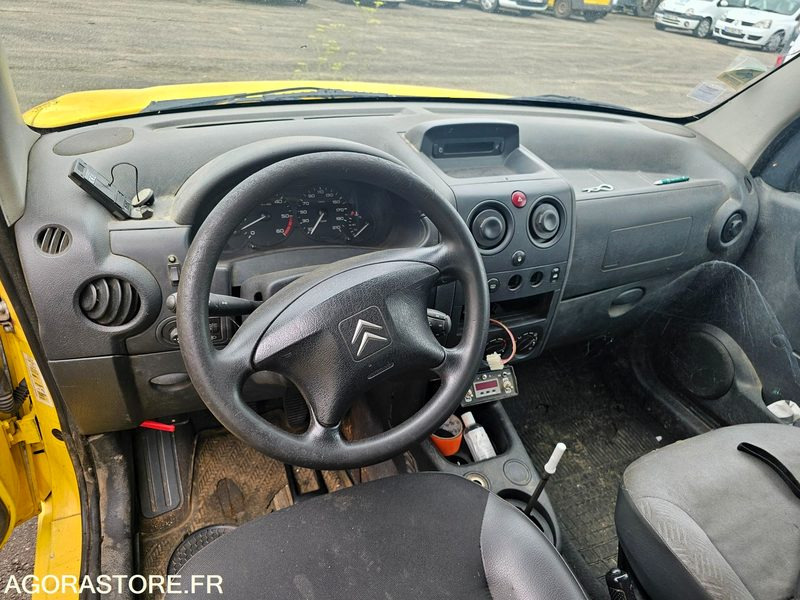 Citroën Berlingo - 2004 - 373983km - 4604WZ76 - Xe hơi: hình 5 Citroën Berlingo - 2004 - 373983km - 4604WZ76 - Xe hơi: hình 5