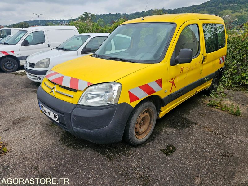 Citroën Berlingo - 2004 - 373983km - 4604WZ76 - Xe hơi: hình 1 Citroën Berlingo - 2004 - 373983km - 4604WZ76 - Xe hơi: hình 1