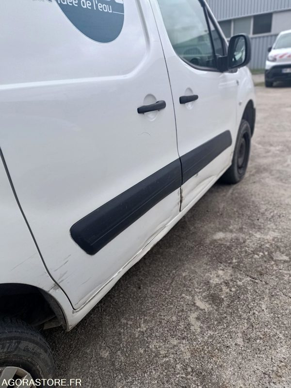 Citroën Berlingo - 2013 - 179468kms - CR302KK - Xe van nhỏ gọn: hình 5 Citroën Berlingo - 2013 - 179468kms - CR302KK - Xe van nhỏ gọn: hình 5