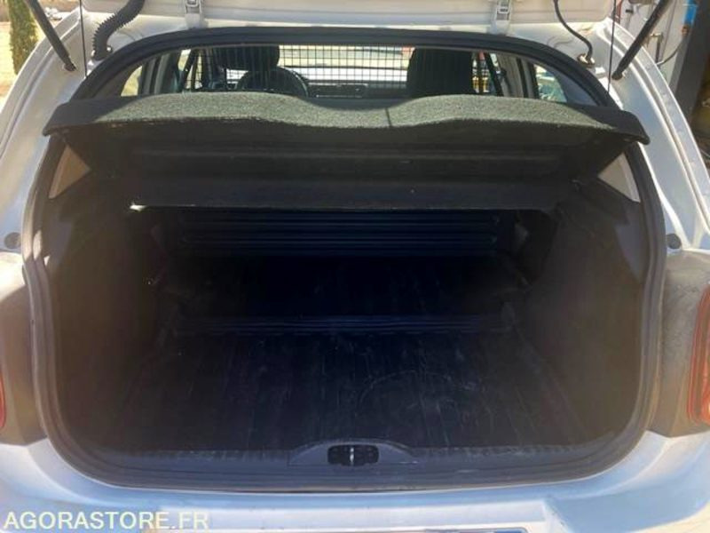 Citroën C3 société blue HDI 100 BVM6 FEEL NAV - Xe hơi: hình 5 Citroën C3 société blue HDI 100 BVM6 FEEL NAV - Xe hơi: hình 5