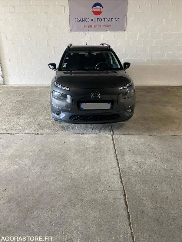 Citroën C4 Cactus 1.2 VTi 12V 82 cv - 2015 - SUV: hình 4 Citroën C4 Cactus 1.2 VTi 12V 82 cv - 2015 - SUV: hình 4