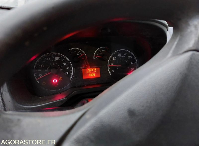 Citroën Némo 46373kms 2013 - Xe van nhỏ gọn: hình 3 Citroën Némo 46373kms 2013 - Xe van nhỏ gọn: hình 3