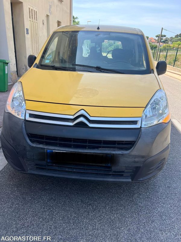Citroen berlingo - 2016 - 76000km - Xe hơi: hình 1 Citroen berlingo - 2016 - 76000km - Xe hơi: hình 1