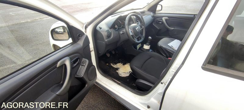 Xe hơi DACIA DUSTER: hình 9 Xe hơi DACIA DUSTER: hình 9