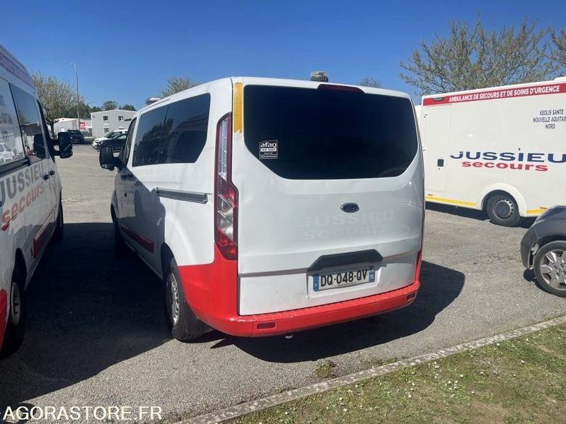 DQ-048-QV - Non Roulant - Pour pièces - FORD CUSTOM - VASP - 361 398 Kms - Xe cứu thương: hình 5 DQ-048-QV - Non Roulant - Pour pièces - FORD CUSTOM - VASP - 361 398 Kms - Xe cứu thương: hình 5