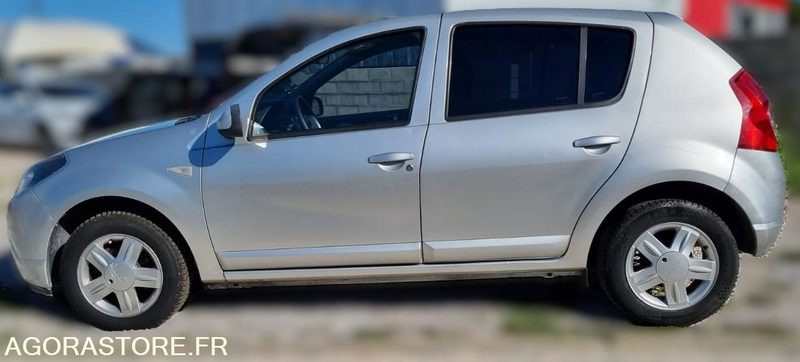Dacia Sandero MPI Essence /GPL 176000km - Xe hơi: hình 4 Dacia Sandero MPI Essence /GPL 176000km - Xe hơi: hình 4