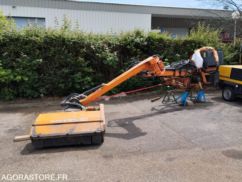 EPAREUSE ROUSSEAU MINAUTOR 5000L n°M5LBK04A03 - Dàn băm cỏ cần cẩu: hình 1 EPAREUSE ROUSSEAU MINAUTOR 5000L n°M5LBK04A03 - Dàn băm cỏ cần cẩu: hình 1