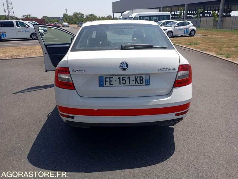 FE-151-KB - Roulant - SKODA OCTAVIA - VP - 370 471 Kms - Xe hơi: hình 4 FE-151-KB - Roulant - SKODA OCTAVIA - VP - 370 471 Kms - Xe hơi: hình 4