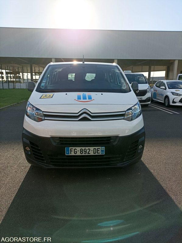 FG-892-DE - Roulant - CITROEN JUMPY SPACE TOURER - VP - 211 595 Kms - Xe bus mini, Xe van chở khách: hình 3 FG-892-DE - Roulant - CITROEN JUMPY SPACE TOURER - VP - 211 595 Kms - Xe bus mini, Xe van chở khách: hình 3
