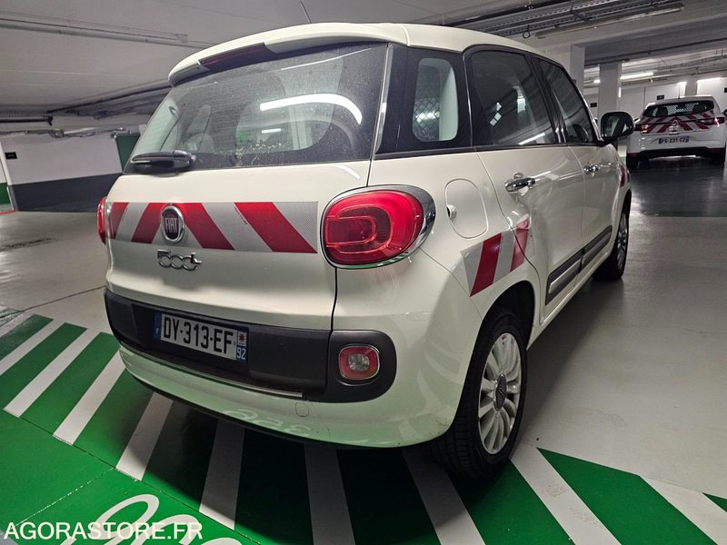 FIAT 500L - 2015 - 116569KM - DY313EF - Xe hơi: hình 3 FIAT 500L - 2015 - 116569KM - DY313EF - Xe hơi: hình 3