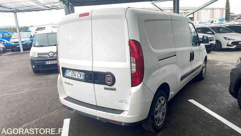 FIAT DOBLO - 2018 - 73197KM - FC054CW - Xe van nhỏ gọn: hình 4 FIAT DOBLO - 2018 - 73197KM - FC054CW - Xe van nhỏ gọn: hình 4