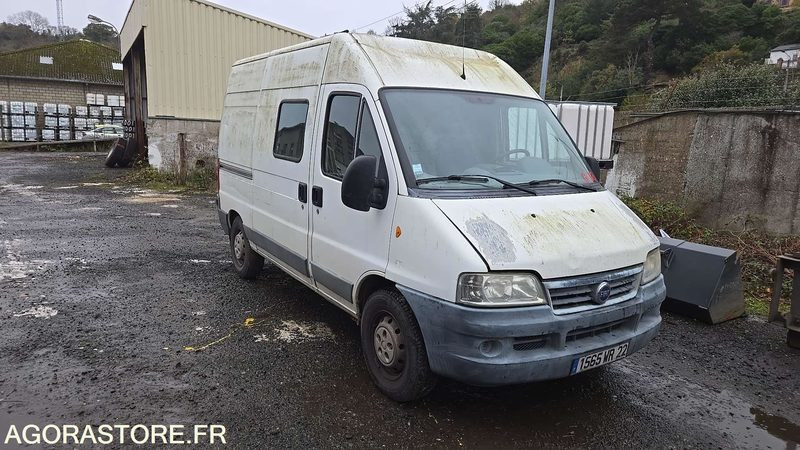 FIAT DUCATO - 2003 - 166464kms - 1565-WR-22 - Xe van chở hàng: hình 1 FIAT DUCATO - 2003 - 166464kms - 1565-WR-22 - Xe van chở hàng: hình 1