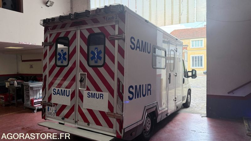 FJ-680-ZF - Non Roulant - PEUGEOT BOXER - SMUR - L3H2 4T - CG KS - 180 000 Kms - Xe van chở hàng: hình 3 FJ-680-ZF - Non Roulant - PEUGEOT BOXER - SMUR - L3H2 4T - CG KS - 180 000 Kms - Xe van chở hàng: hình 3