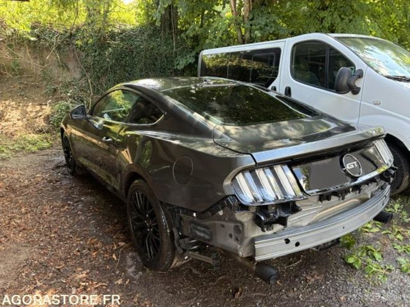 FORD MUSTANG FASTBACK 5.0 V8 - Xe hơi: hình 3 FORD MUSTANG FASTBACK 5.0 V8 - Xe hơi: hình 3