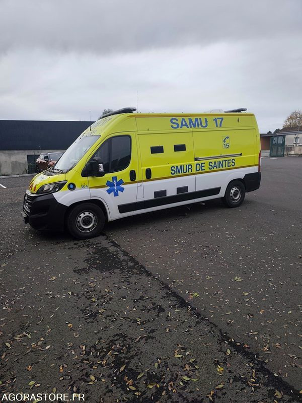 Fiat Ducato ambulance réformée 2020 - 278637kms - Xe cứu thương: hình 1 Fiat Ducato ambulance réformée 2020 - 278637kms - Xe cứu thương: hình 1