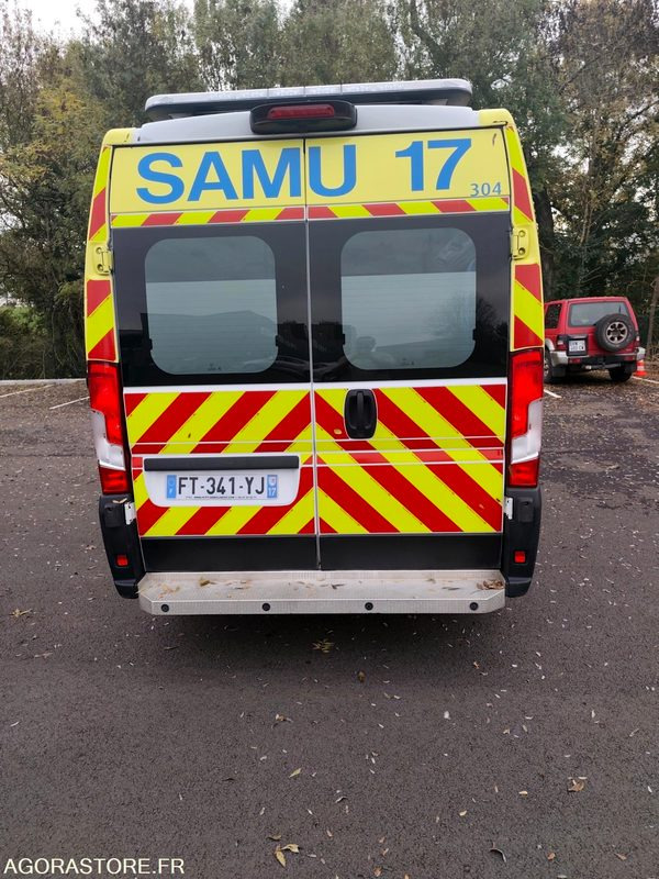 Fiat Ducato ambulance réformée 2020 - 278637kms - Xe cứu thương: hình 5 Fiat Ducato ambulance réformée 2020 - 278637kms - Xe cứu thương: hình 5