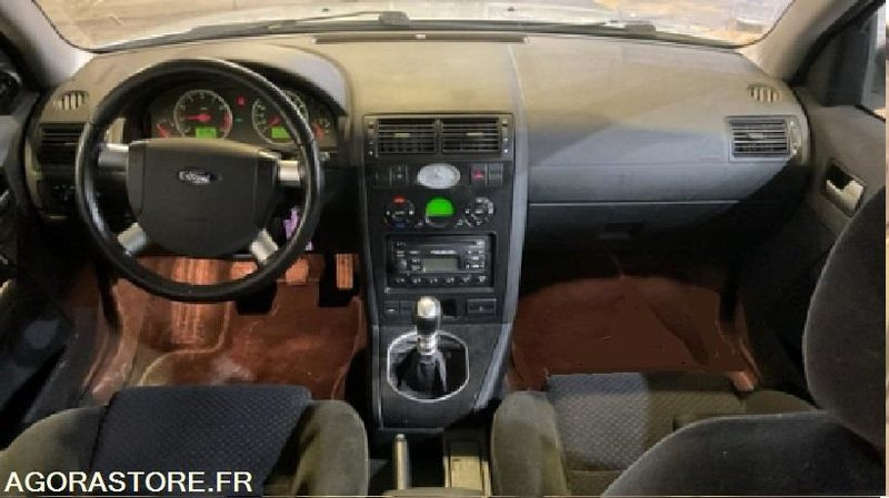 Ford Mondeo 1.8I - 125 GHIA .CT-OK passé et accepté pour 2 ans - Xe hơi: hình 5 Ford Mondeo 1.8I - 125 GHIA .CT-OK passé et accepté pour 2 ans - Xe hơi: hình 5