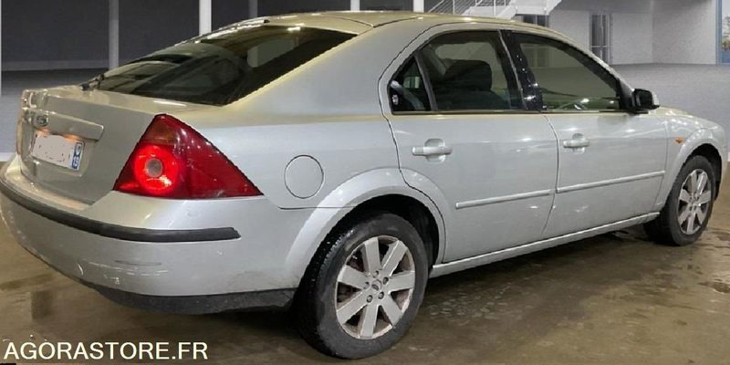 Ford Mondeo 1.8I - 125 GHIA .CT-OK passé et accepté pour 2 ans - Xe hơi: hình 2 Ford Mondeo 1.8I - 125 GHIA .CT-OK passé et accepté pour 2 ans - Xe hơi: hình 2