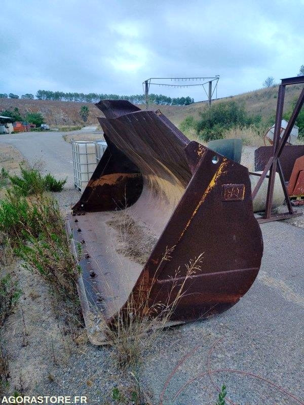 Godet CATERPILLAR - Dụng cụ/ Thiết bị: hình 2 Godet CATERPILLAR - Dụng cụ/ Thiết bị: hình 2