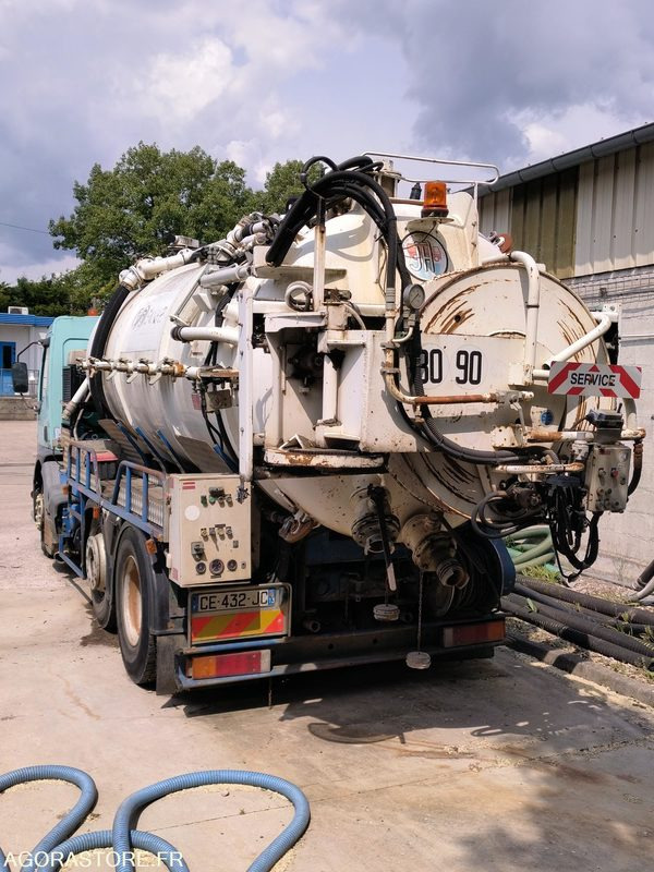 Hydrocureur HUWER RENAULT 24 T CE432JC (VENTE UNIQUEMENT EXPORT) - Xe tải chân không: hình 4 Hydrocureur HUWER RENAULT 24 T CE432JC (VENTE UNIQUEMENT EXPORT) - Xe tải chân không: hình 4