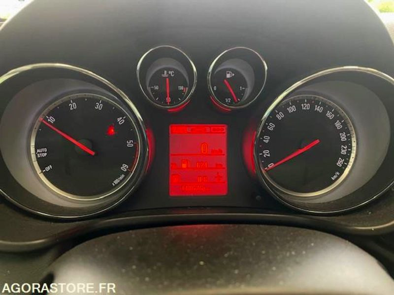 INSIGNIA SPORT TOURER COSMO PAXK 2.0 CDTI 160cv - 08/2013 - 119000 KM - Xe wagon: hình 5 INSIGNIA SPORT TOURER COSMO PAXK 2.0 CDTI 160cv - 08/2013 - 119000 KM - Xe wagon: hình 5