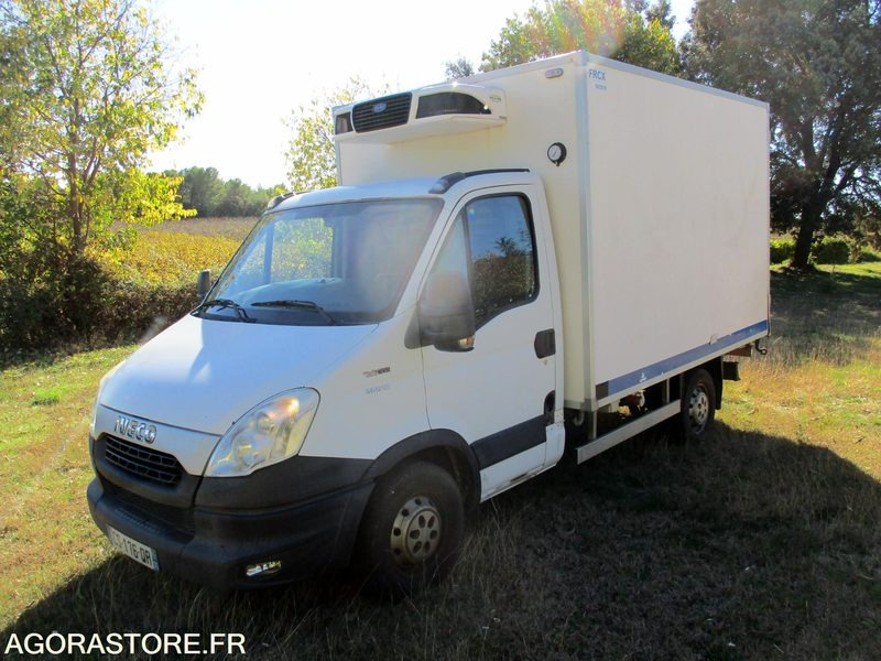 IVECO 35S13 de 2013 426915Kms "d'autoroute"chassis cabine frigorifique - Xe van đông lạnh: hình 1 IVECO 35S13 de 2013 426915Kms "d'autoroute"chassis cabine frigorifique - Xe van đông lạnh: hình 1