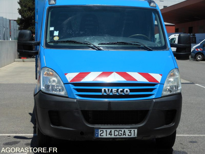 Iveco Daily 35C15 3.0 litres 146cv tri benne - Xe ben nhỏ: hình 2 Iveco Daily 35C15 3.0 litres 146cv tri benne - Xe ben nhỏ: hình 2