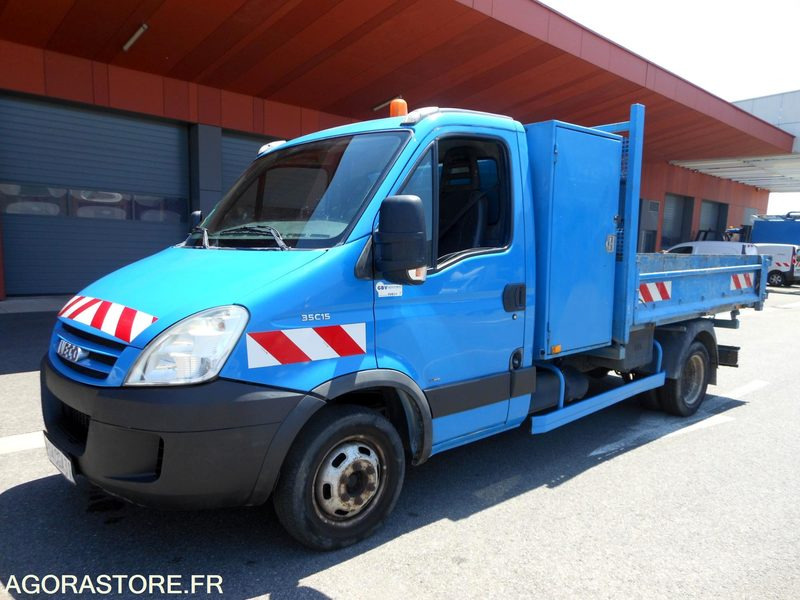 Iveco Daily 35C15 3.0 litres 146cv tri benne - Xe ben nhỏ: hình 1 Iveco Daily 35C15 3.0 litres 146cv tri benne - Xe ben nhỏ: hình 1