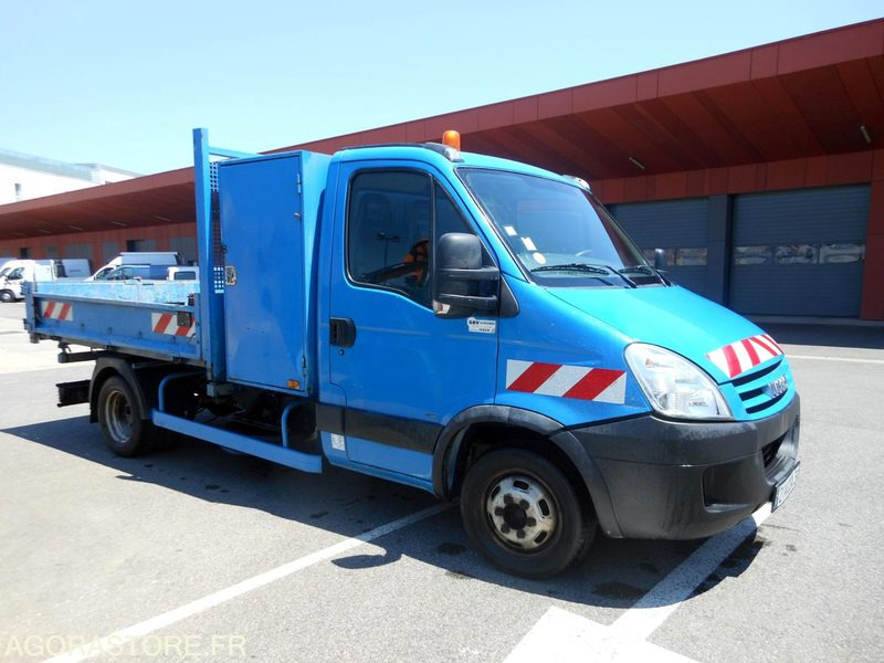 Iveco Daily 35C15 3.0 litres 146cv tri benne - Xe ben nhỏ: hình 3 Iveco Daily 35C15 3.0 litres 146cv tri benne - Xe ben nhỏ: hình 3