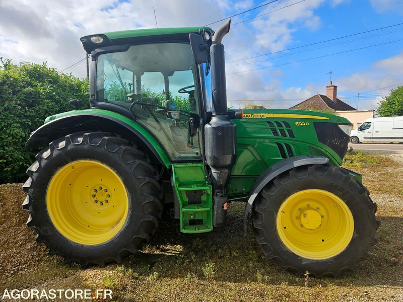 JOHN DEERE 6110R - Máy cày: hình 1 JOHN DEERE 6110R - Máy cày: hình 1