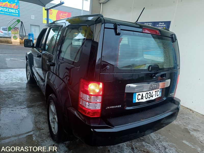 Jeep Cherokee IV 2.8 CRD Jamboree - 2009 - 193 000 KM - Xe hơi: hình 5 Jeep Cherokee IV 2.8 CRD Jamboree - 2009 - 193 000 KM - Xe hơi: hình 5