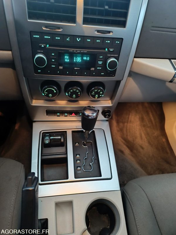 Jeep Cherokee IV 2.8 CRD Jamboree - 2009 - 193 000 KM - Xe hơi: hình 4 Jeep Cherokee IV 2.8 CRD Jamboree - 2009 - 193 000 KM - Xe hơi: hình 4