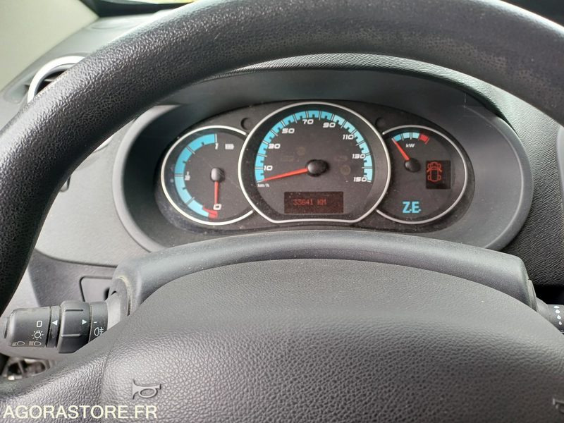 Kangoo ZE (défaut batterie) + borne de recharge - Xe van nhỏ gọn, Xe van điện: hình 5 Kangoo ZE (défaut batterie) + borne de recharge - Xe van nhỏ gọn, Xe van điện: hình 5
