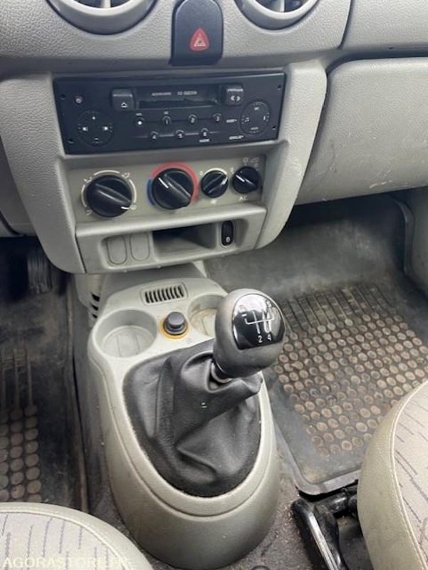 Xe van nhỏ gọn Kangoo utilitaire - 175 000 KMS: hình 9
