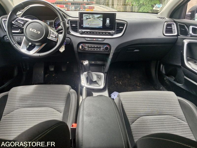 Kia ceed 1.0 TGDI BVM6 ACTIVE PROCEDURE VGE 43770 kms - Xe hơi: hình 4 Kia ceed 1.0 TGDI BVM6 ACTIVE PROCEDURE VGE 43770 kms - Xe hơi: hình 4