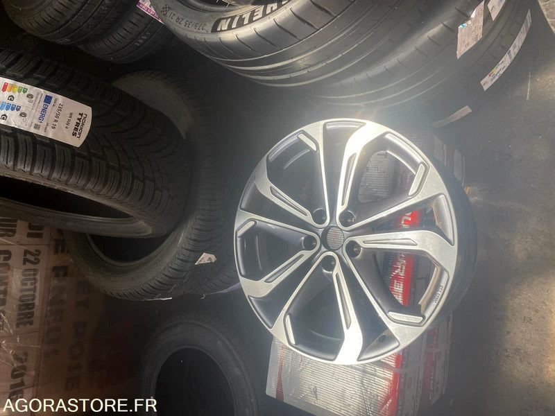 LOT DE 56 JANTES ALUMINIUM ORIGINE RENAULT ESPACE V EN 20 POUCES BI-TON - Dụng cụ/ Thiết bị: hình 1 LOT DE 56 JANTES ALUMINIUM ORIGINE RENAULT ESPACE V EN 20 POUCES BI-TON - Dụng cụ/ Thiết bị: hình 1