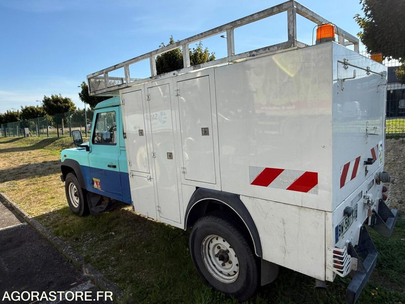 Land Rover Defender BW-587-VJ Mini Combiné Export Exclusivement - Xe bán tải: hình 2 Land Rover Defender BW-587-VJ Mini Combiné Export Exclusivement - Xe bán tải: hình 2