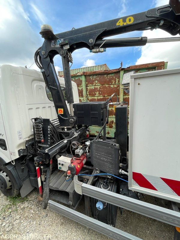 Laveuse de rue - Xe quét đường: hình 1 Laveuse de rue - Xe quét đường: hình 1