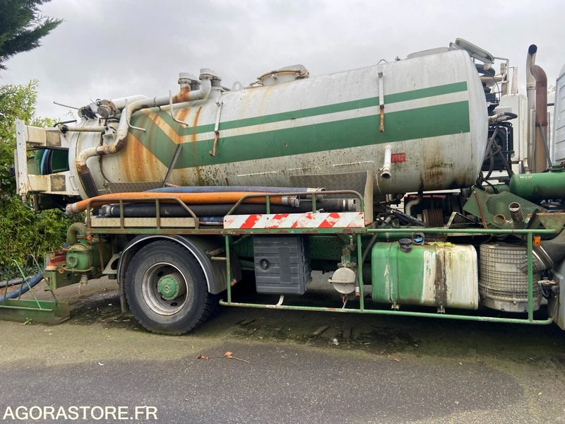 MERCEDES ACTROS 2031 HUWER 2001 (300000Km ) NON ROULANT EXPORT UNIQUEMENT - Xe tải chân không: hình 4 MERCEDES ACTROS 2031 HUWER 2001 (300000Km ) NON ROULANT EXPORT UNIQUEMENT - Xe tải chân không: hình 4